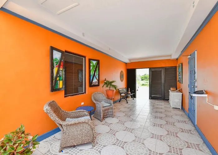 Arubiana Inn Hotel